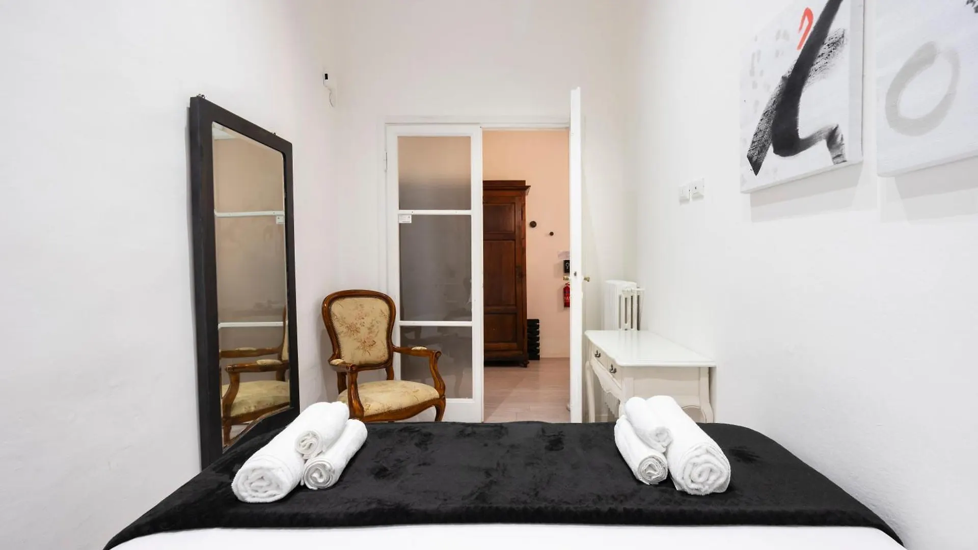 Apartment Appartamento Ponte Vecchio Con Posto Auto Su Richiesta Florence Italy